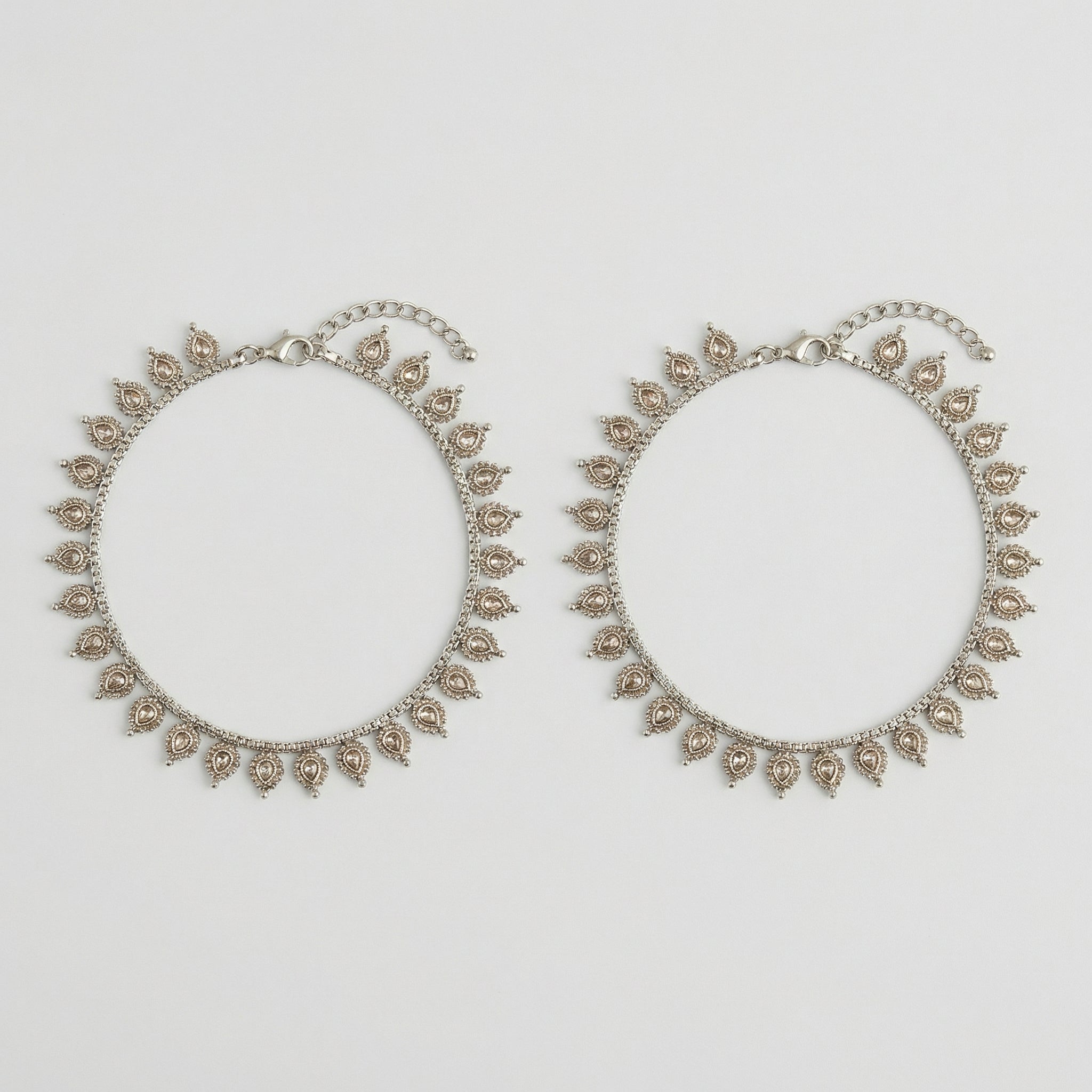 Regal Polki Payal pair of silver-tone teardrop crystal fringe payals in circles