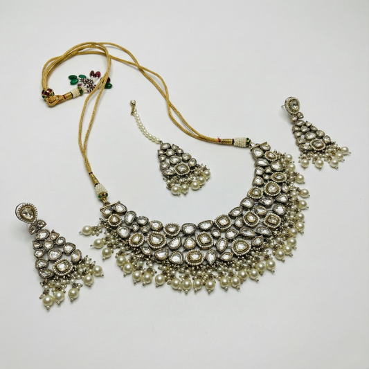 Regal White Stone Necklace Set