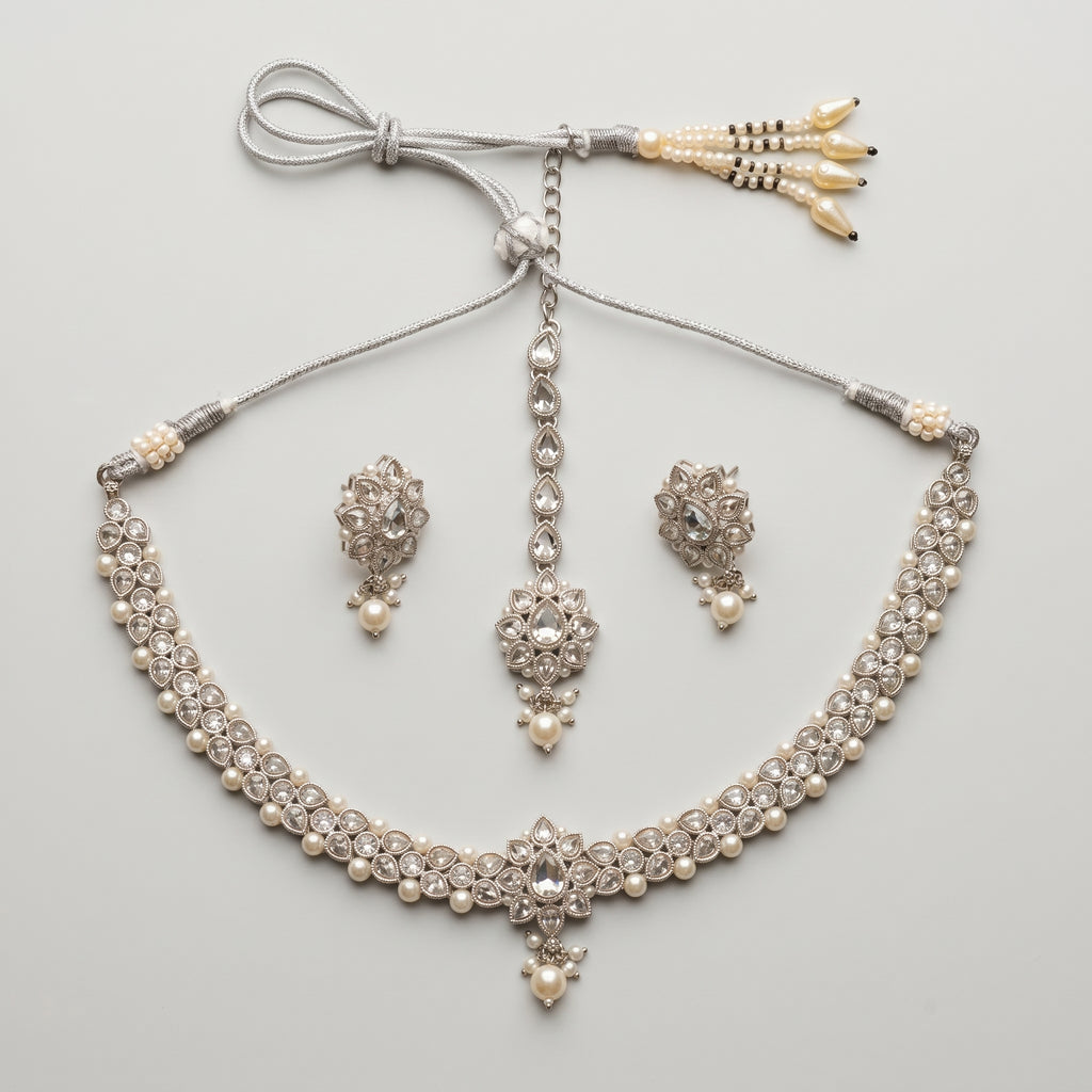 Divya Pearl Necklace
