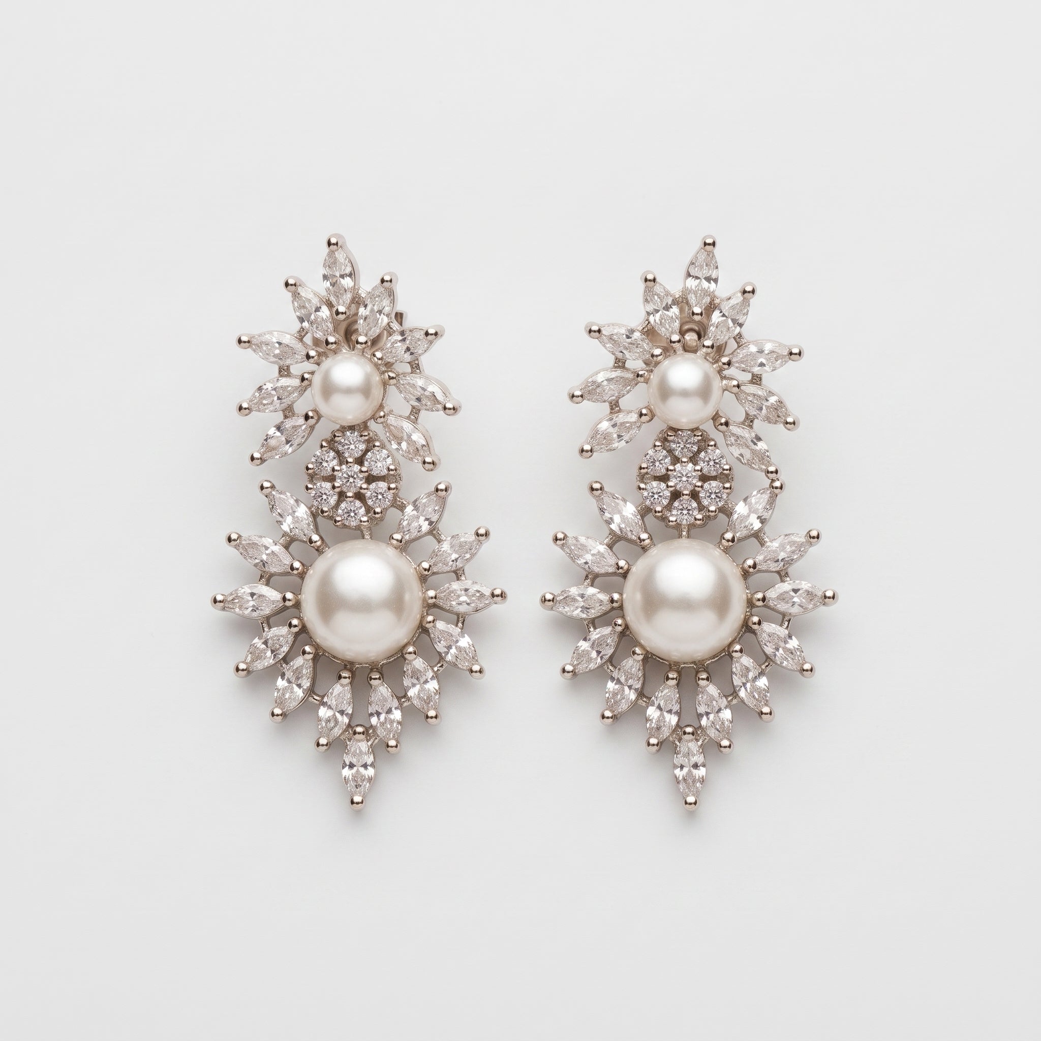 Aira Pearl Earrings