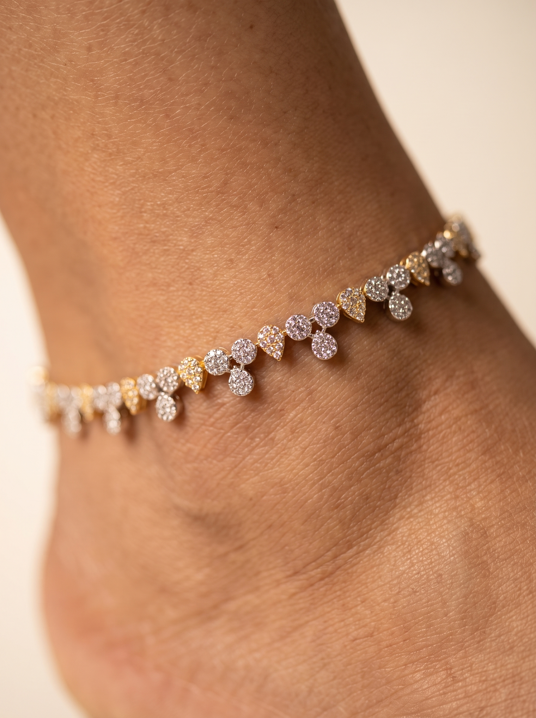 Noor Gilded Anklets