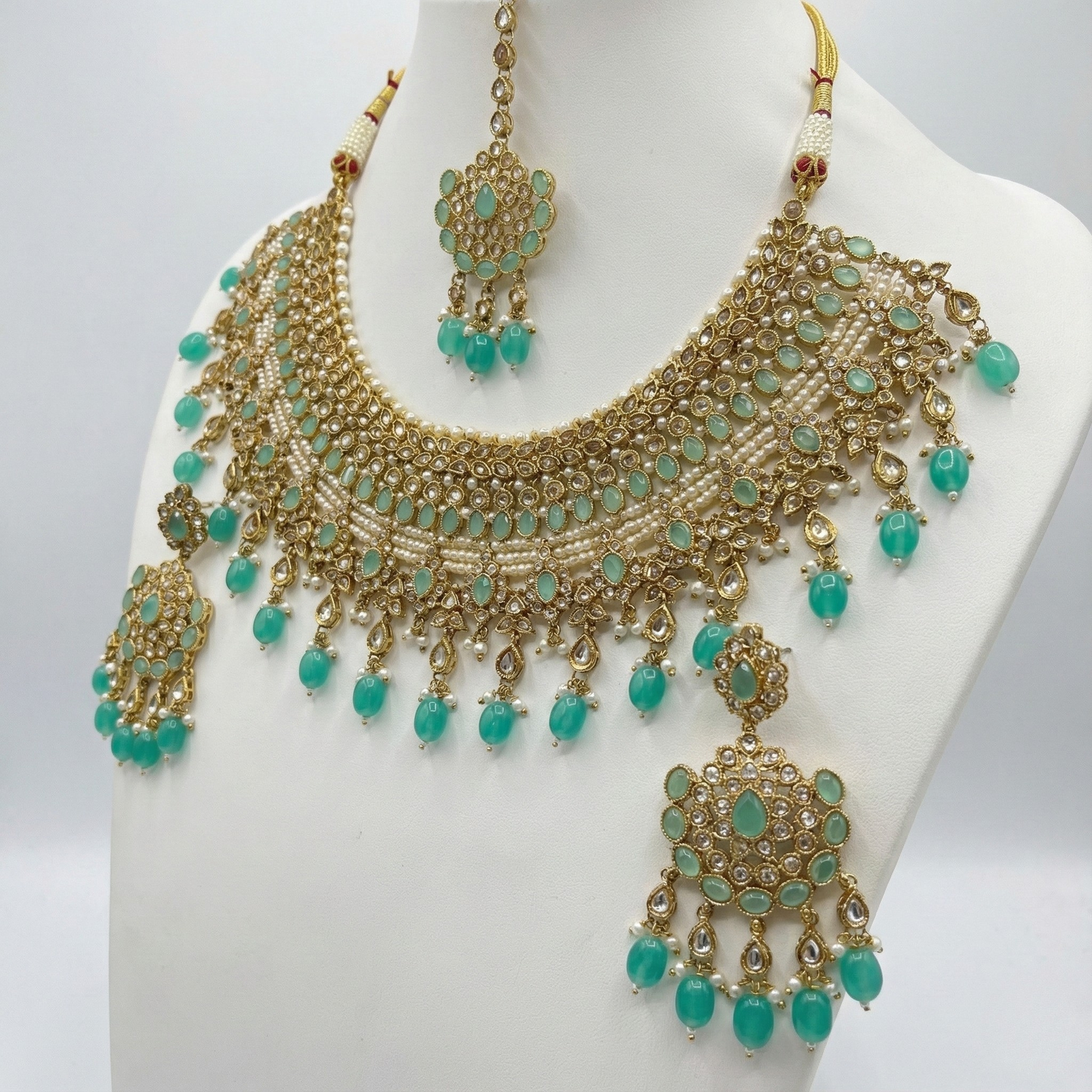 Turquoise Crown Necklace Set