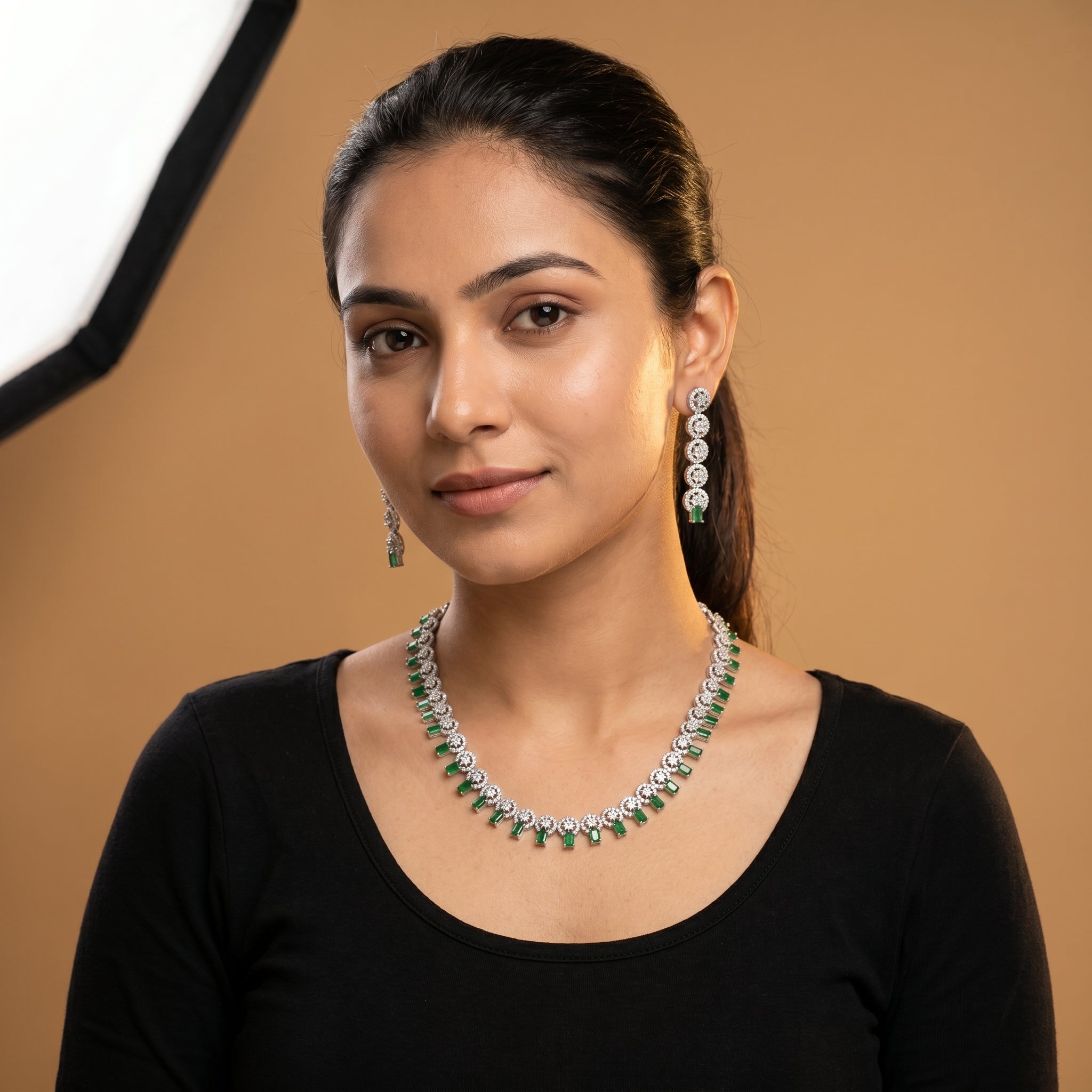 Emerald Rani Set