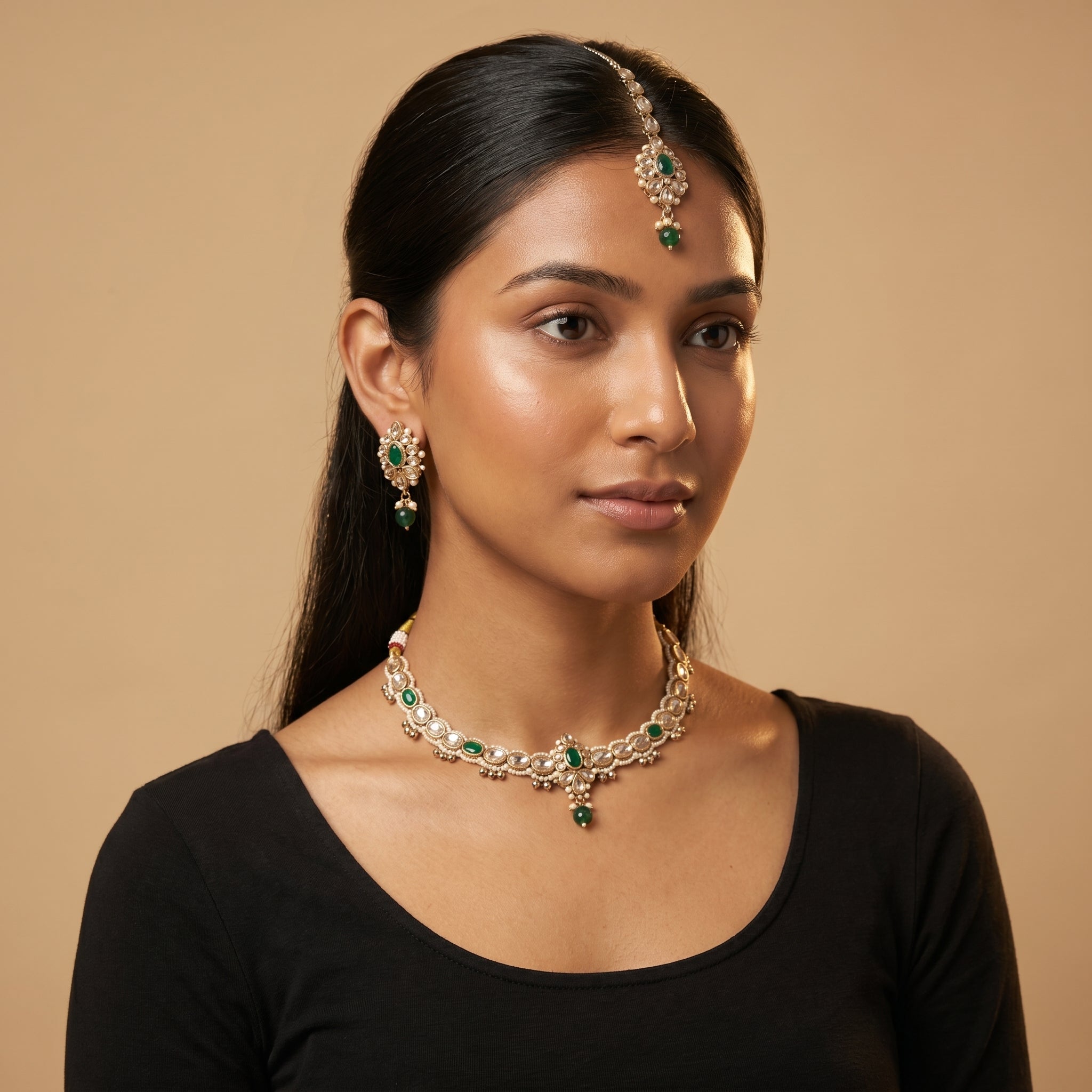 Kundan Emerald Necklace