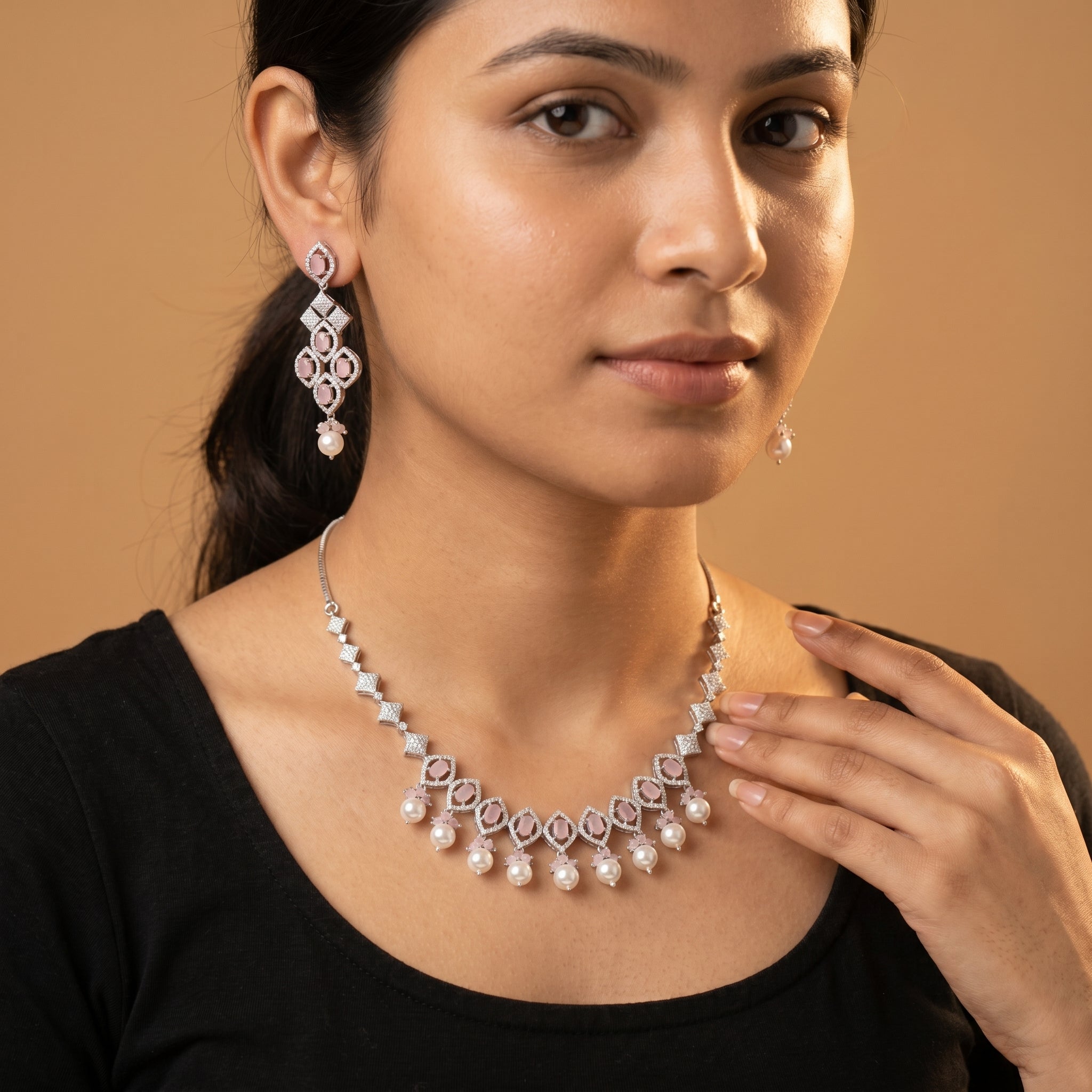 Riya Pearl Set