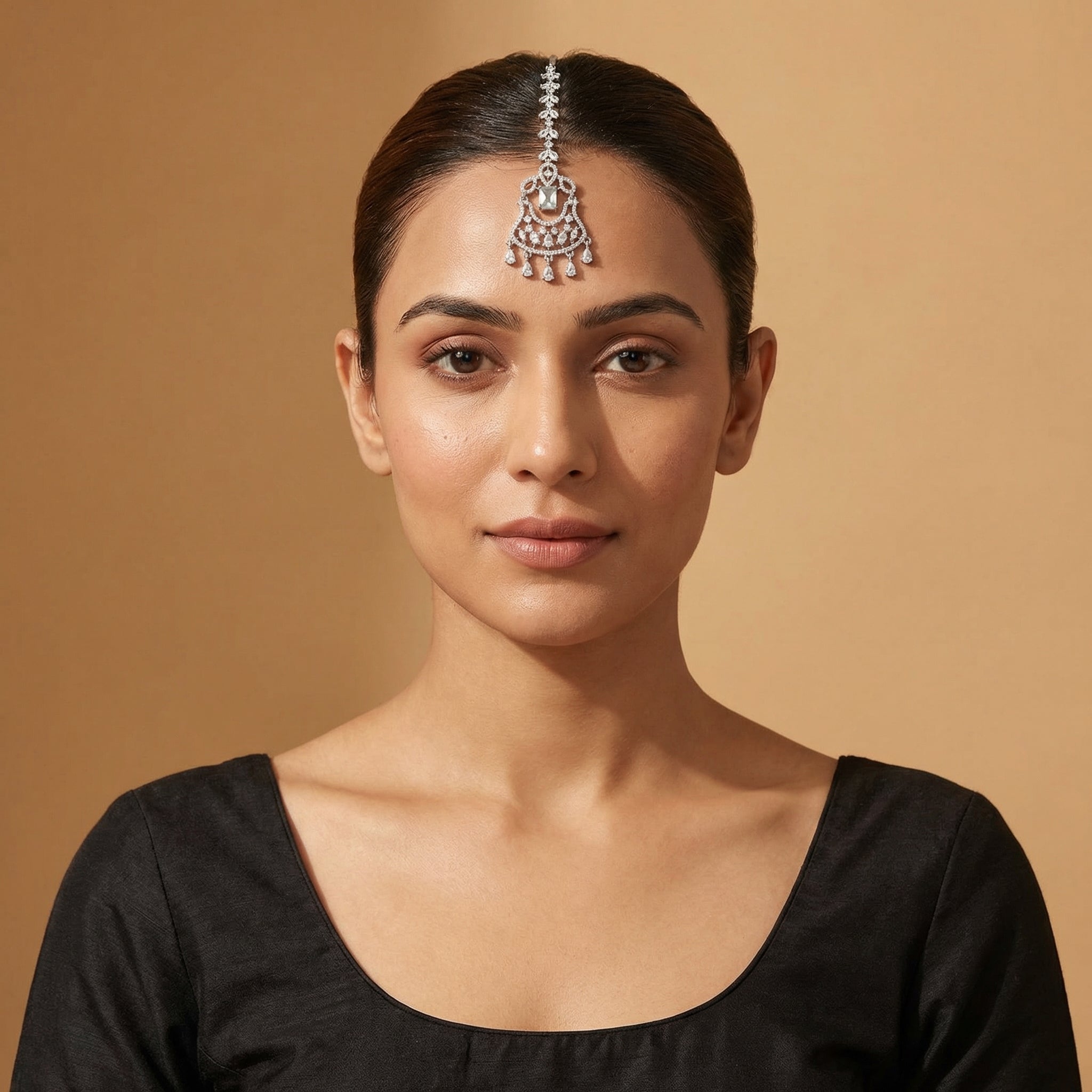Crystal Drop Tikka detail showing chandelier pendant and five pear crystal teardrop dangles