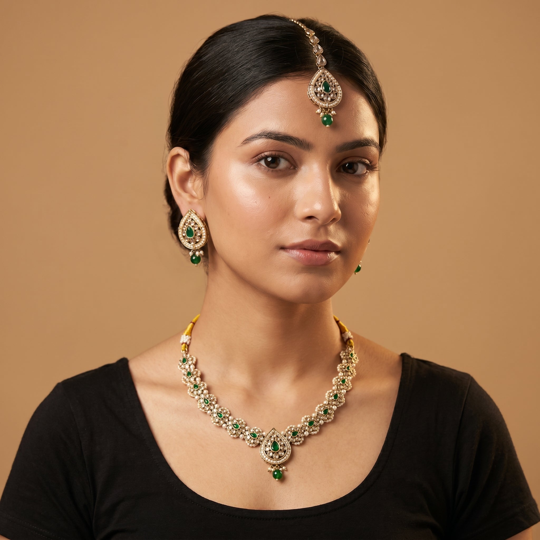 Panna Pearl Necklace
