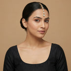 Luma Teardrop Tikka detail showing eight kundan teardrops and triple-stone connectors