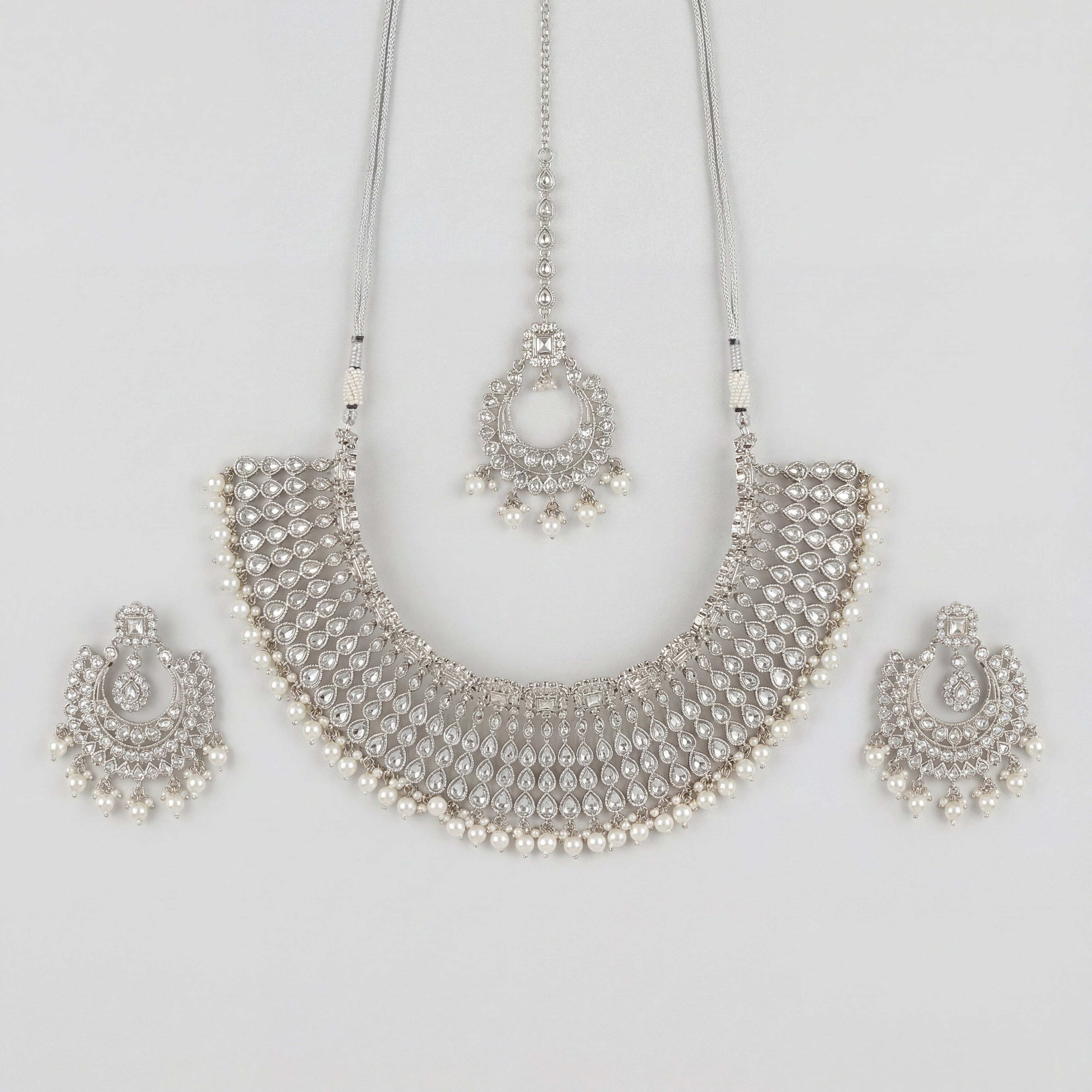 Moonstone Pearl Necklace Choker Set detail showing clear stone mesh and pearl drop fringe