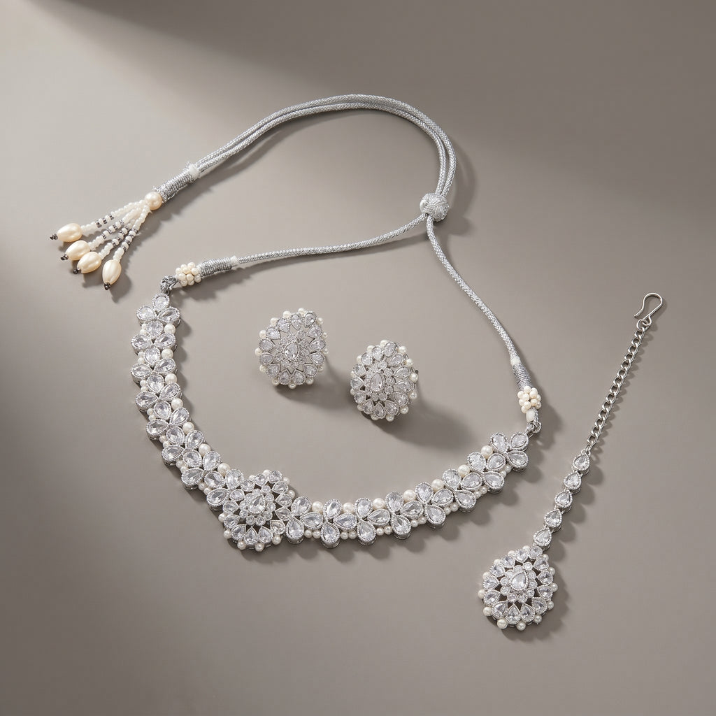 Noor Floral Necklace