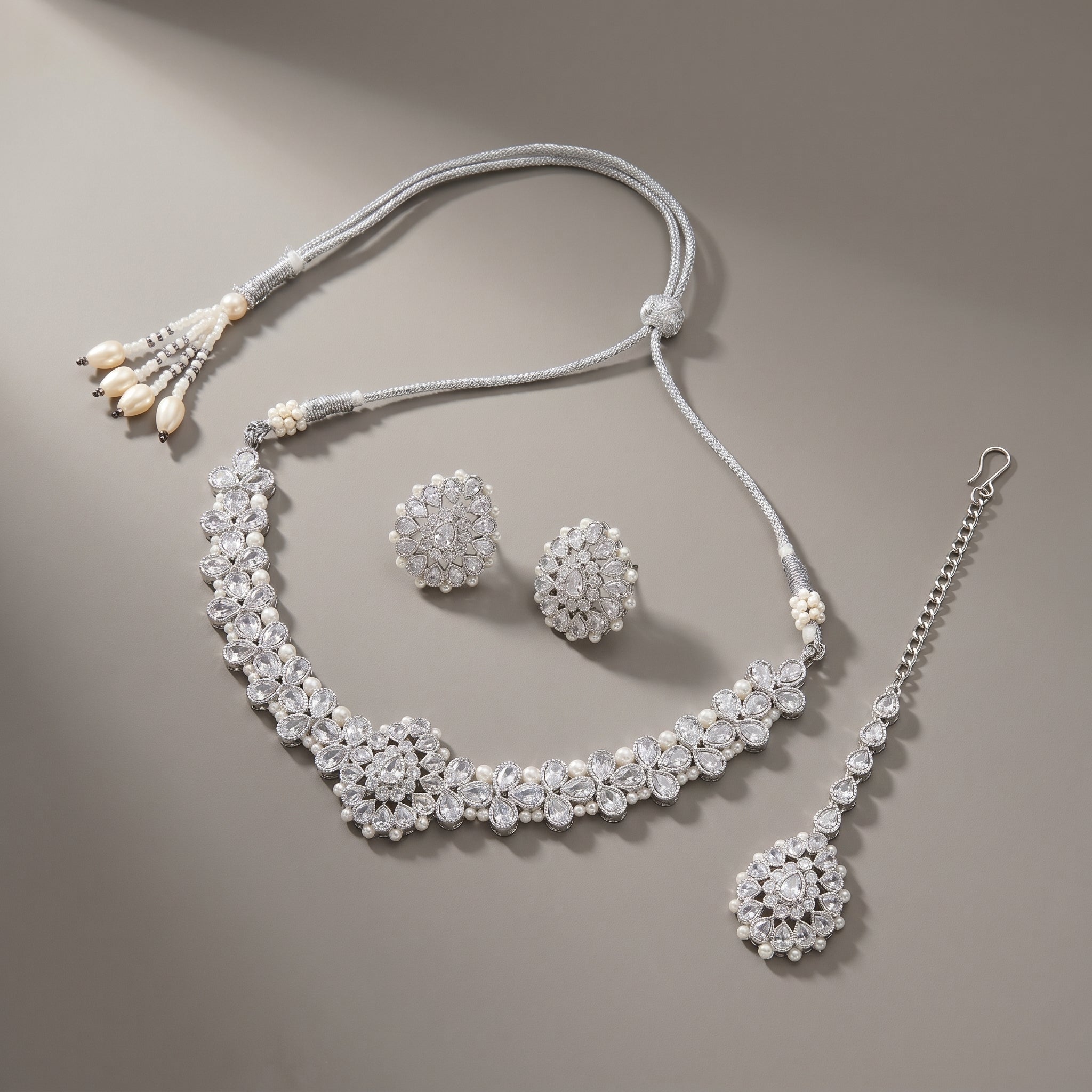 Noor Floral Necklace