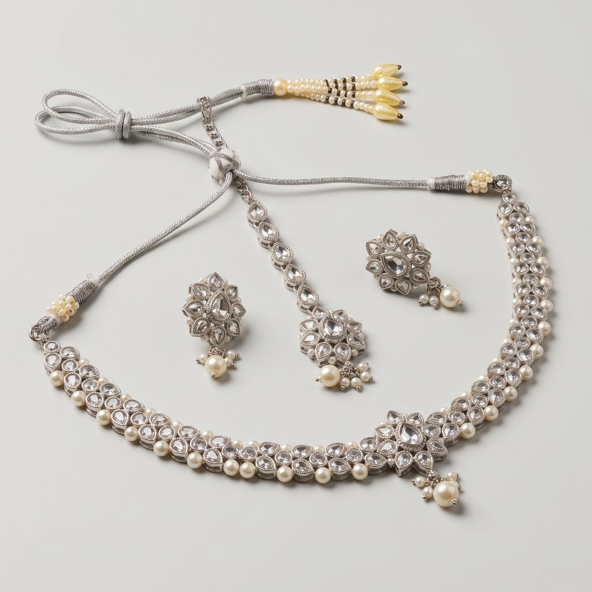 Divya Pearl Necklace
