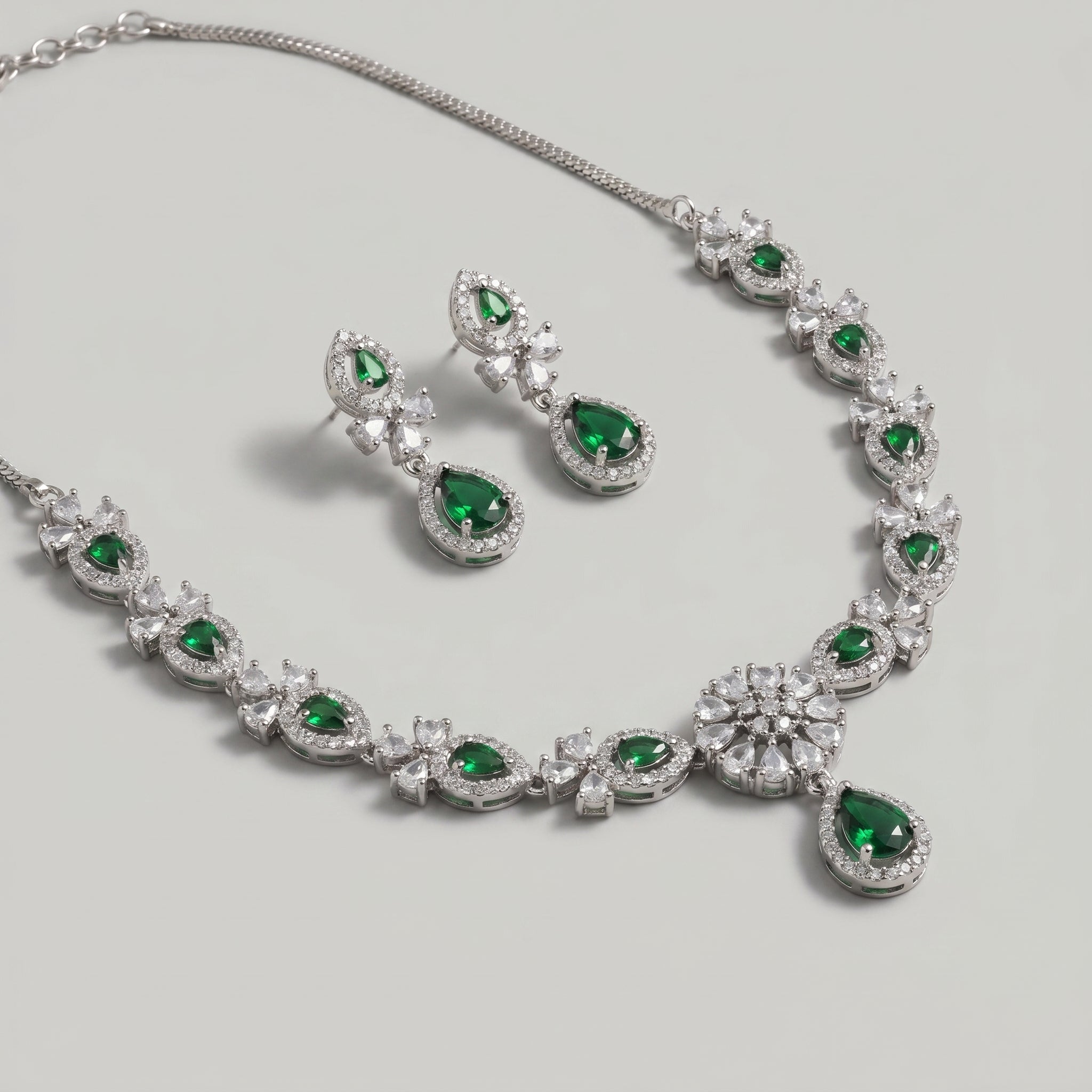 Emerald Rani Set