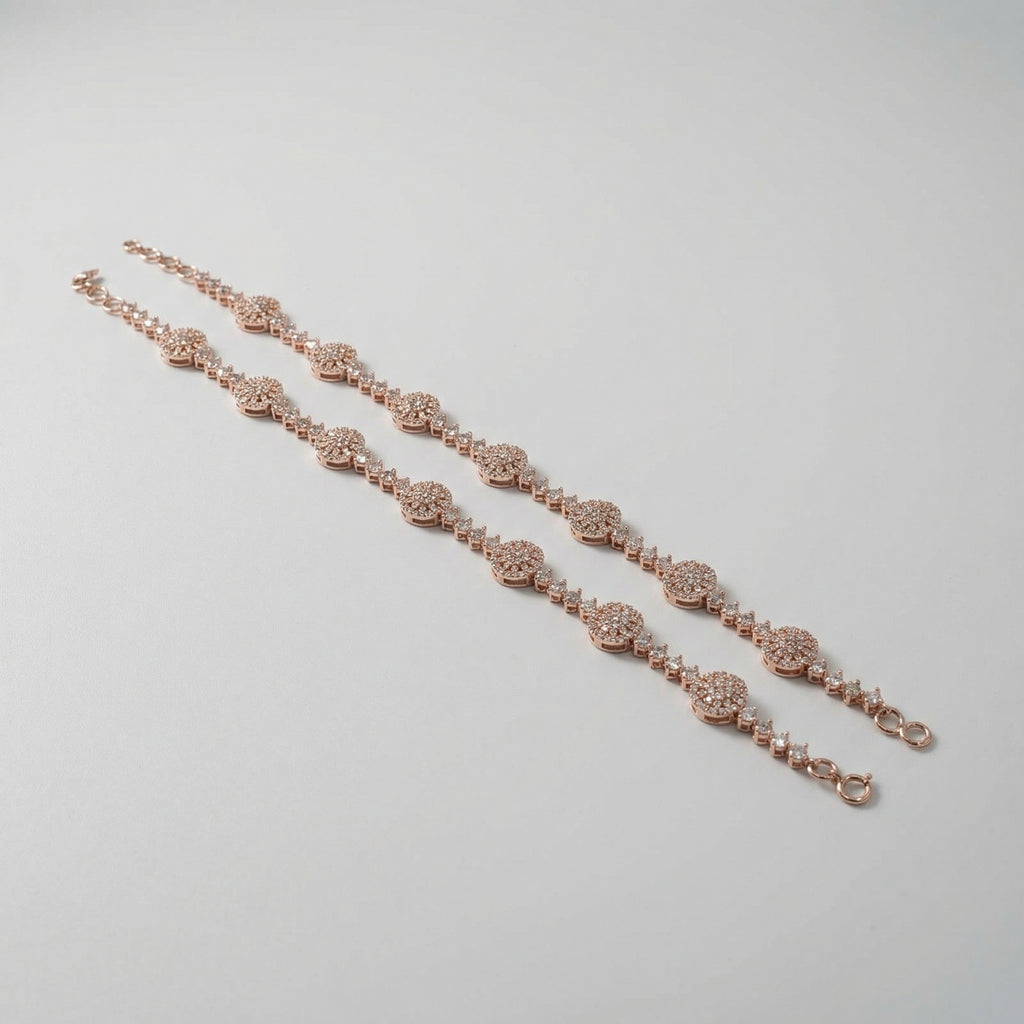 Sia Star Anklet detail of crystal-set circular links and clasp